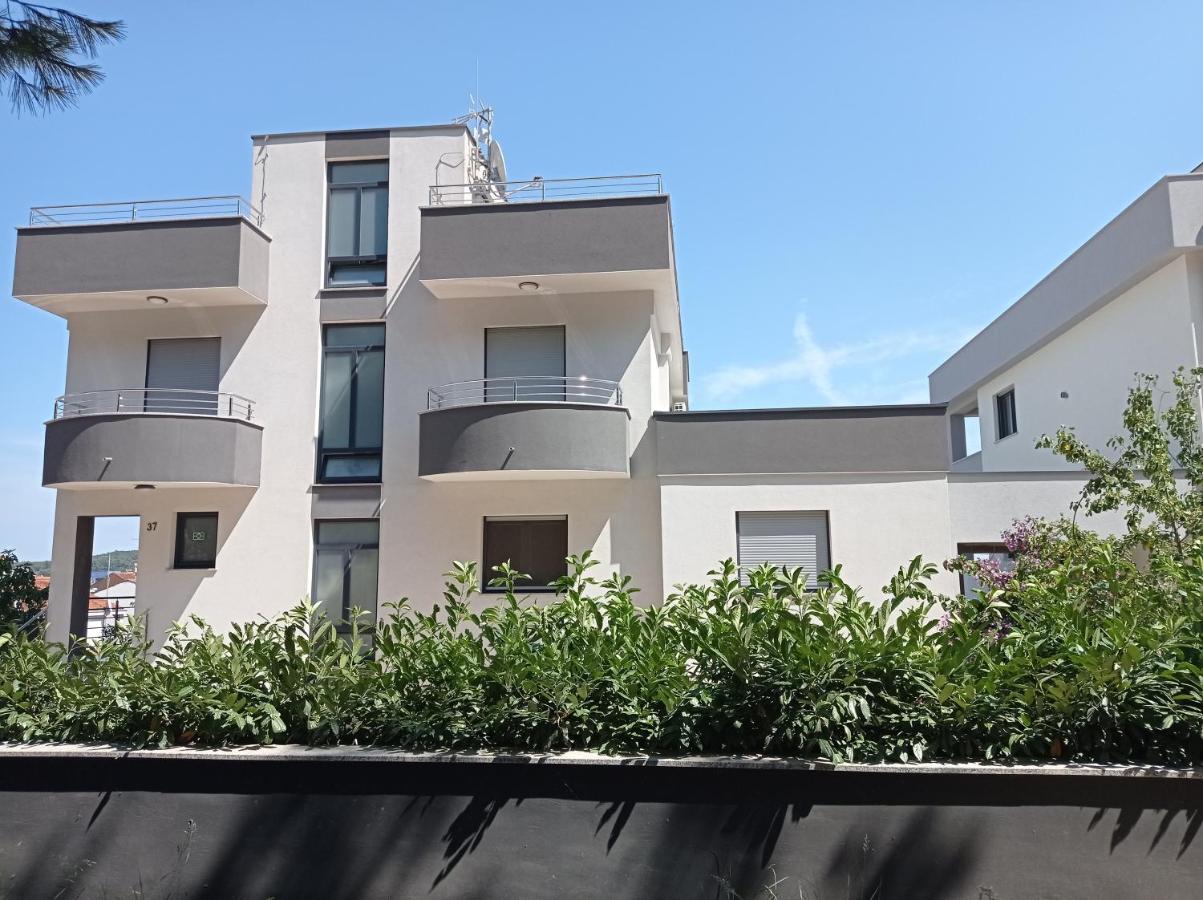 Studio Apartment With Pool Pola Esterno foto