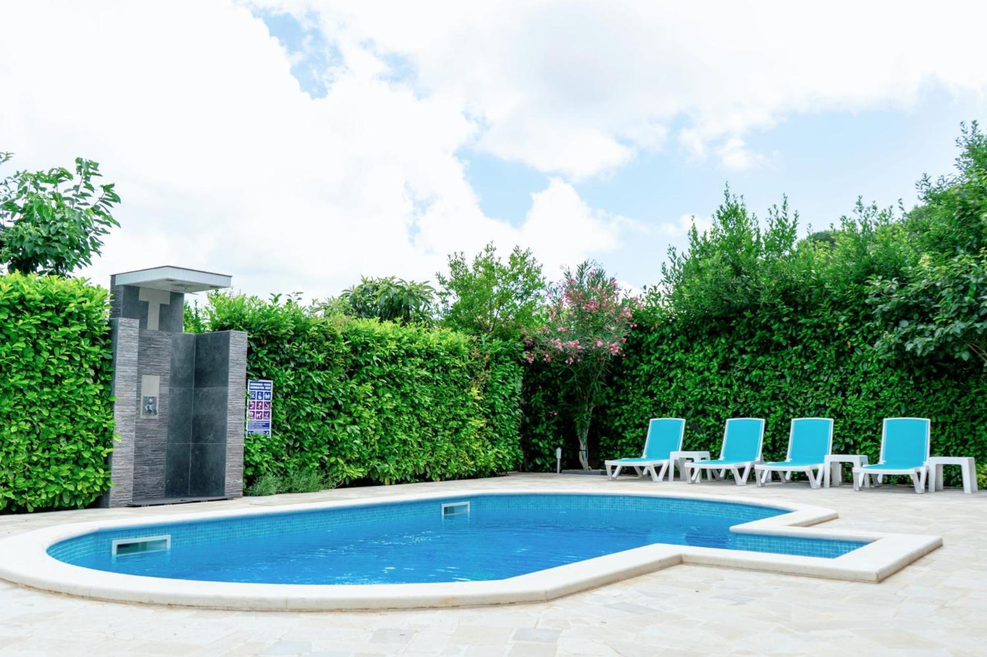 Studio Apartment With Pool Pola Esterno foto